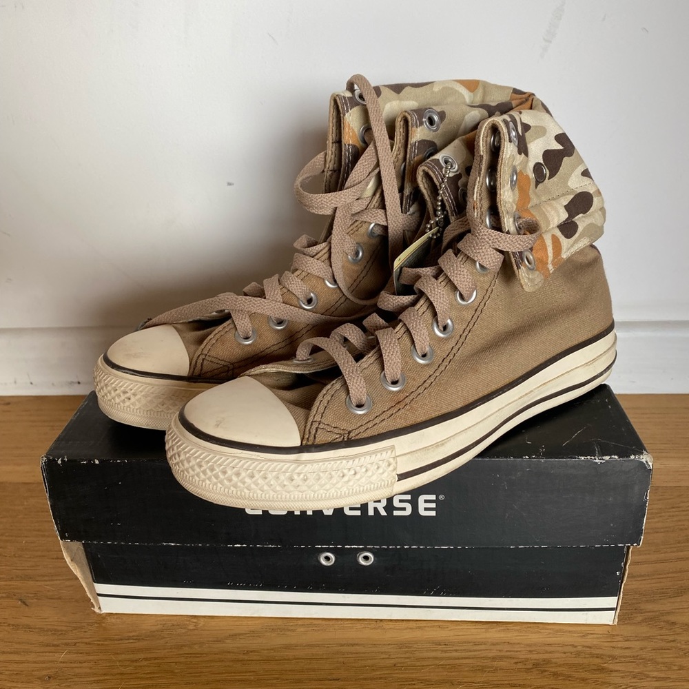 Converse sneakers (CT AS KNEE HI) Model number 1Q072